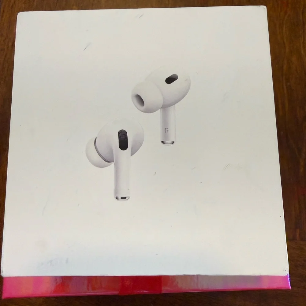 Apple AirPods Pro with MagSafe Charging Case - Picture 2 of 4